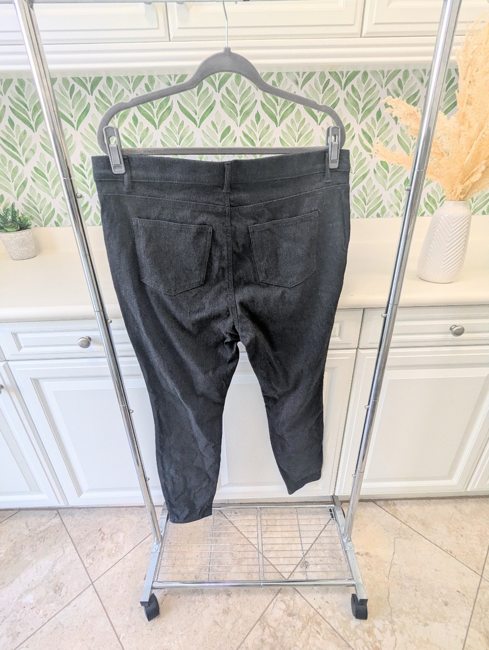 Dark Charcoal Skinny Pants Time & Tru XXL 20 - Picture 2 of 7